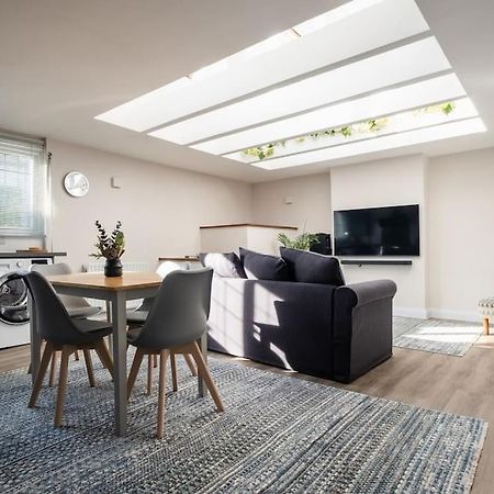 Light And Spacious Loft Apartment In Town Centre Southampton Buitenkant foto